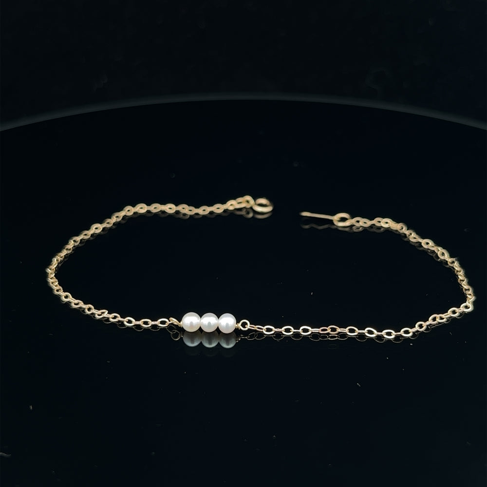 van luna - akoya baby pearl triplet bar bracelet - workshopunderground.com