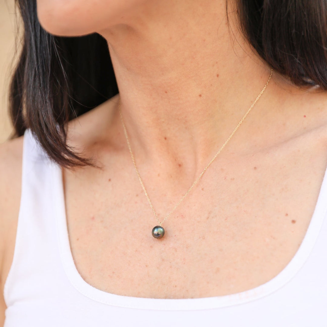 van luna - tahitian pearl pendant necklace