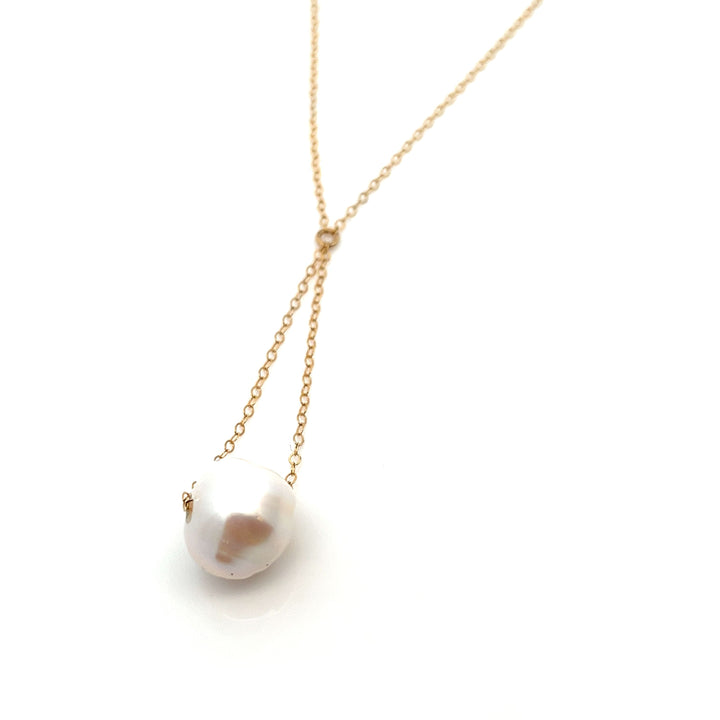 pearl trapeze necklace